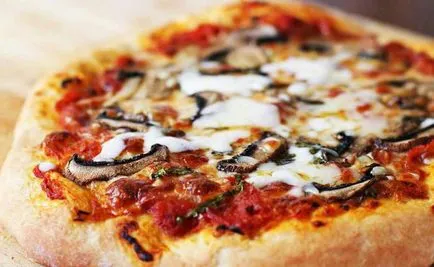 Pizza cu roșii și brânză rețetă (pizza) Pizza cu rețetă de roșii și brânză
