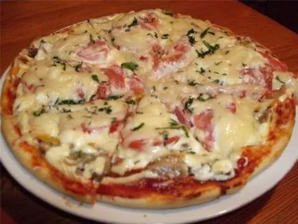 Pizza cu ciuperci - rețete cu fotografii