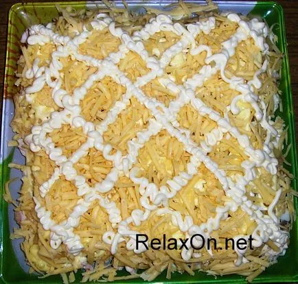 O selecție de salate cu ananas