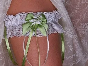 Garter pentru fotografie mireasa, sfaturi utile și o clasă de master, cum se face cu propriile sale mâini