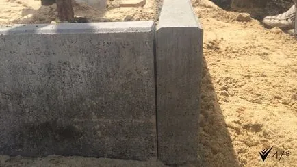 Pas cu pas instalarea monumentului pe mormântul de la sol (foto-guide)