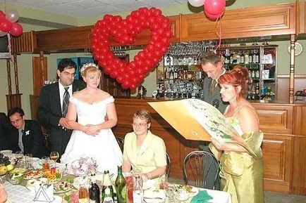 Felicitări pentru mama miresei la nunta fiicei lui atinge, în versuri sau proză în propriile sale cuvinte