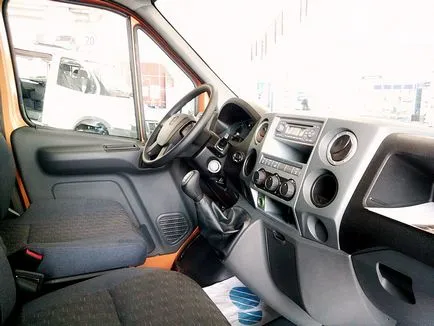 Cinci motive să aștepte camionetă toate metal NEXT