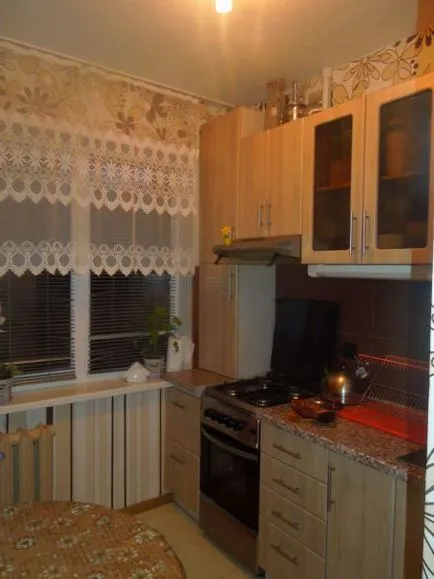 Reparatii bucătărie mică, școală renovată, reparații școlare
