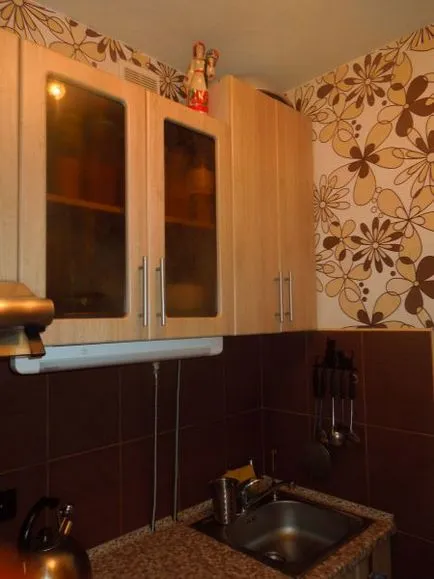 Reparatii bucătărie mică, școală renovată, reparații școlare