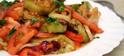 Salata de vinete - Retete cu rosii, usturoi, dovlecei, coreeană pentru iarna