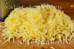 Salata cu ciuperci si carne de pui si reteta de ananas cu fotografie delicios
