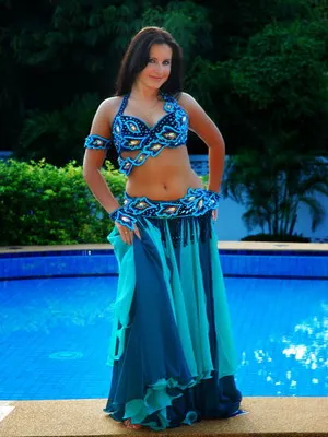 Cele mai frumoase costume pentru dans oriental, tinutele pentru fotografie dans din buric