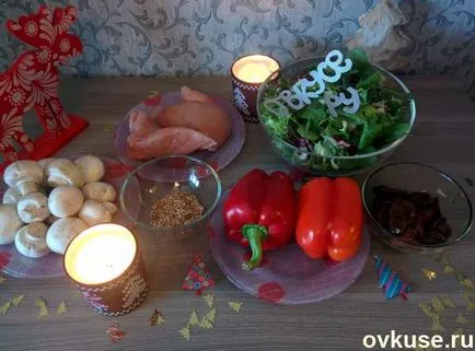 Salata cu stropi de pui și roșii uscate de vară - rețete simple, Salata cu stropi de pui și roșii uscate de vară - rețete simple,