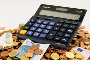 Cati bani ai nevoie pentru a compensa pentru bugetul de nunta (bani) Cati bani ai nevoie pentru a compensa pentru bugetul de nunta