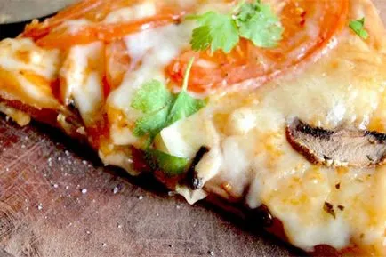 pizza Brânză cu ciuperci și roșii