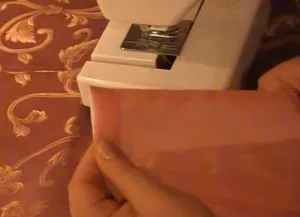 Cum se coase banda cortina tul