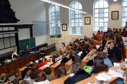 Salariul mediu profesor în 2016-2017 în România Salariul mediu profesor în 2016-2017 în România