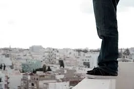 simptome de sinucidere, cauze si tratament