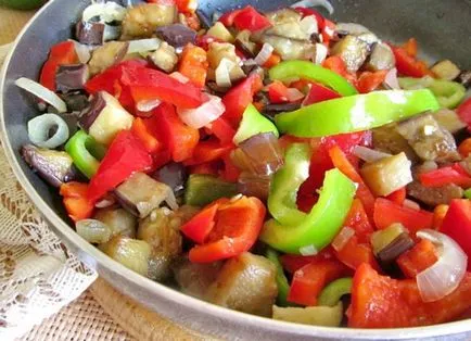 salată caldă de vinete și roșii, secolul xxi alimentar (salata) salată caldă de vinete și tomate, alimente secol xxi