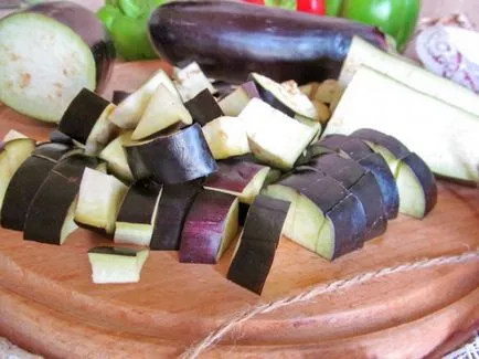 salată caldă de vinete și roșii, secolul xxi alimentar (vinete) salată caldă de vinete și tomate, alimente secol xxi