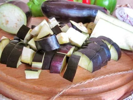 salată caldă de vinete și roșii, secolul xxi alimentar (vinete) salată caldă de vinete și tomate, alimente secol xxi