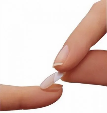 Subtilitati unghii folosind gel (extensie) Subtilitati unghii folosind gel