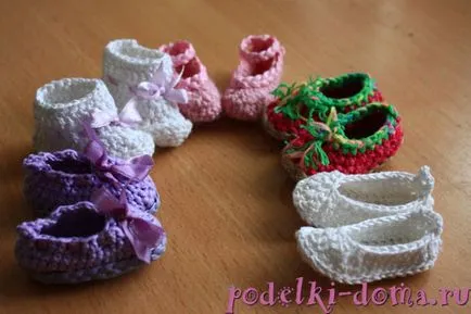 Pantofi pentru păpuși tricotate, o cutie de idei și ateliere de lucru (papusa textile posibil) Pantofi pentru păpuși tricotate, o cutie de idei și ateliere