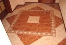 De stabilire a placi ceramice pe diagonala la podea ca locul și a pus-o configurație de diamant, aspect podea, foto (put) De stabilire a placi ceramice pe diagonala la podea ca locul și a pus-o configurație de diamant, aspectul etaj, fotografie