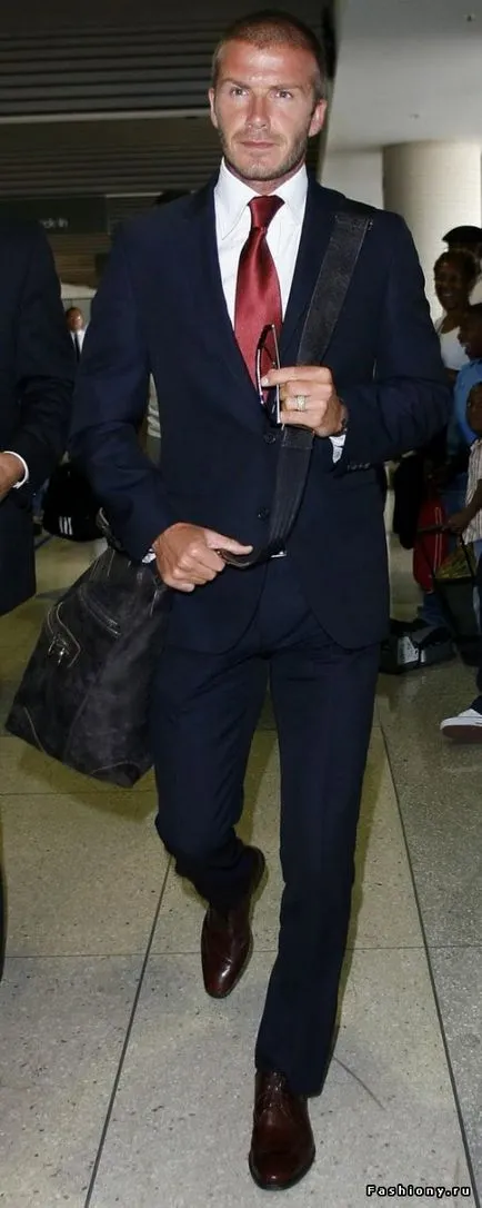 În acel om îmbrăcat