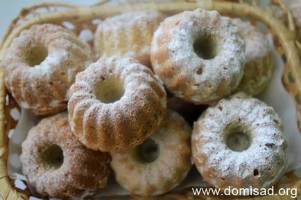 prajiturele delicioase în cutii cu stafide - o reteta simpla, cu o fotografie