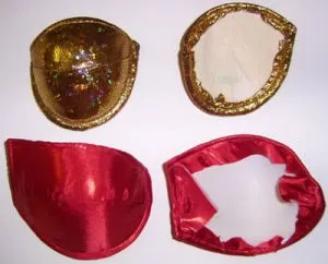 Costum oriental cu propriile lor mâini