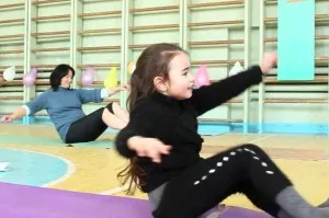 Mersul pe fese și utilizarea regulii, sănătatea dumneavoastră (creșterea circulației sanguine) Mersul pe fese și utilizarea regulii, tu de sănătate