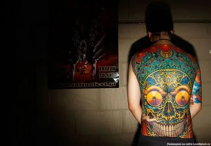 De ce oamenii tatuaje