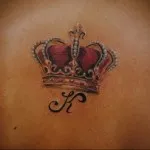 Înțeles coroana tatuaj - sensul faptelor, opțiunile