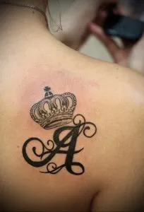 Înțeles coroana tatuaj - sensul faptelor, opțiunile