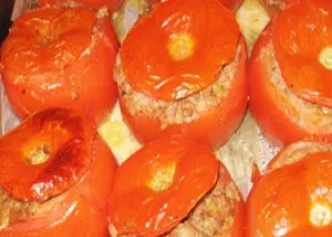 Rosii umplute cu carne tocată