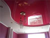 Plafoane întinse sau agățat Plafoane întinse sau agățat