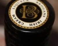 Cum de a bea lichior Sheridan Cum de a bea lichior Sheridan