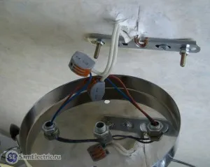 Cum se instalează un candelabru