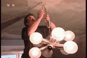 Cum se instalează un candelabru