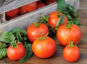 Cum să păstrați tomate