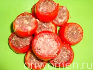 Rosii umplute cu carne tocată