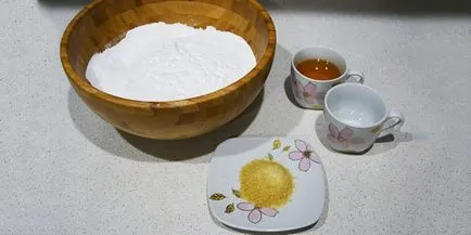 tort mastic cu mâinile tort mastic cu mâinile