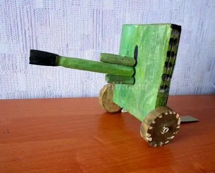 Modele de echipamente militare cu propriile lor mâini