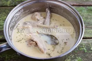 Rabbit în smântână cum să gătească