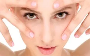 Pleoapele atârnă ca fiind Pleoapele atârnă ca fiind