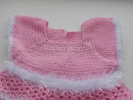 Clasa de master pe rochie de tricotat croșetat Clasa de master pe rochie de tricotat croșetat