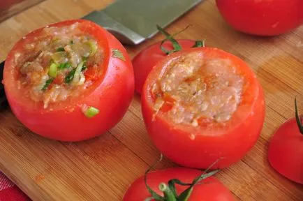 Rosii umplute cu carne tocată Rosii umplute cu carne tocată