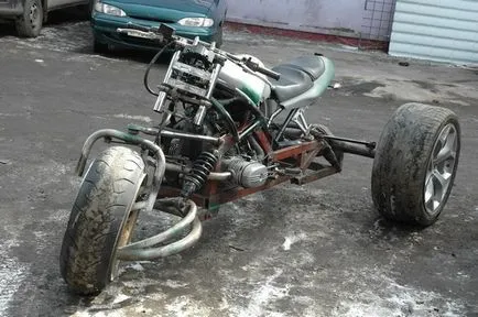 Tricicluri cu mâinile lor din Urali