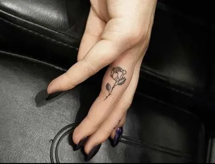 15 idei de mici tatuaj delicat modele pentru fete