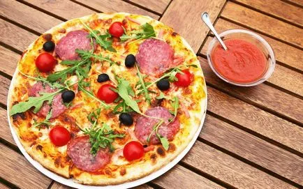 8 Cele mai delicioase retete de pizza italiană - Video Foto