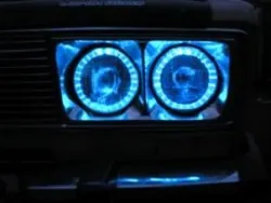 Angel Eyes pe vasele cu mâinile lor in mod corect si rapid (angelic) Angel Eyes pe vasele cu mâinile lor în mod corespunzător și rapid