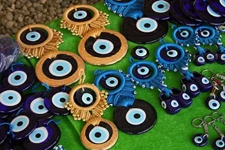 Amulete, talismane și amulete pentru comerț