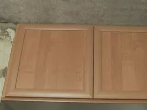Mezanin cu mâinile lor